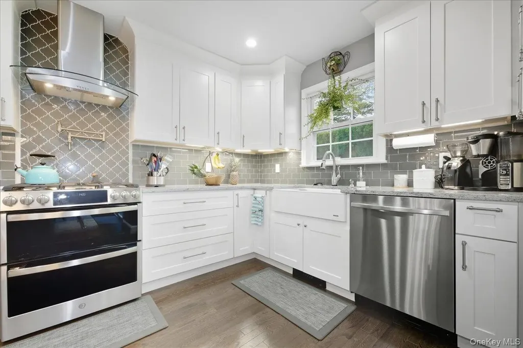 1800 Carlisle Place Merrick NY 11566