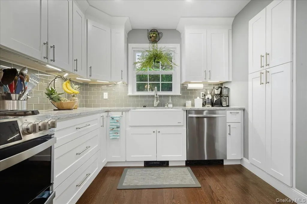1800 Carlisle Place Merrick NY 11566