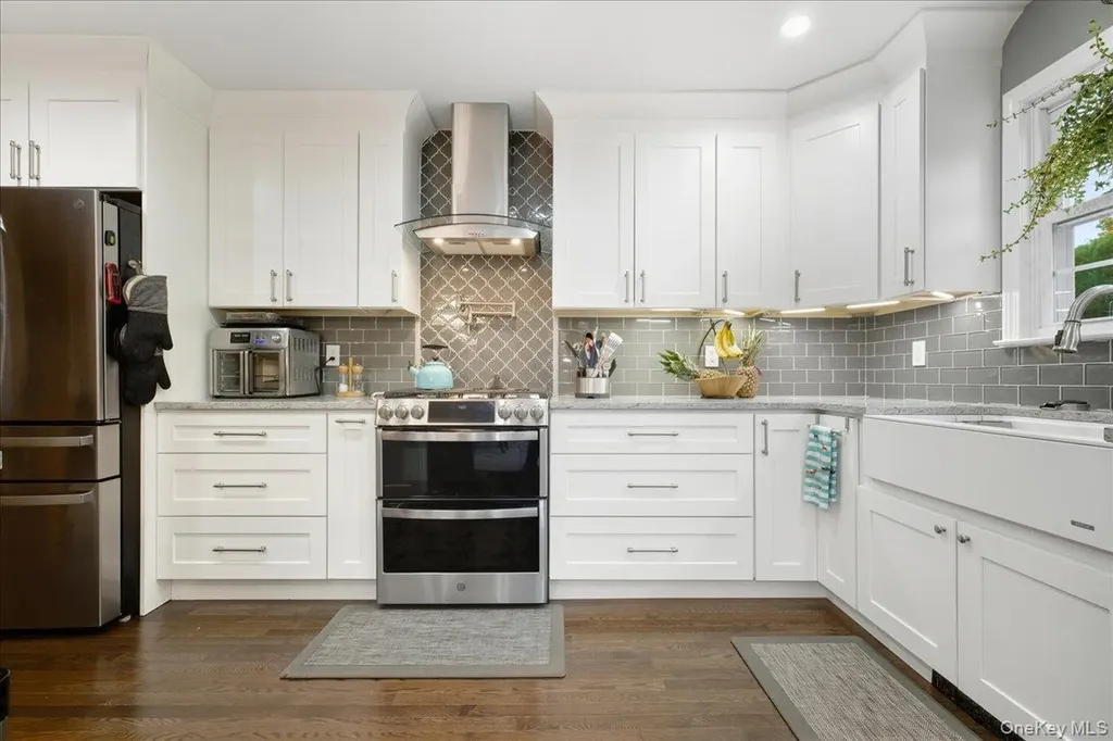 1800 Carlisle Place Merrick NY 11566