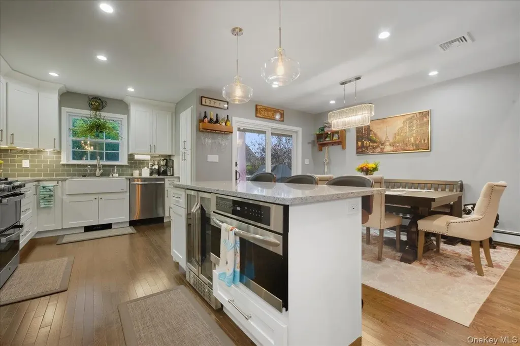 1800 Carlisle Place Merrick NY 11566