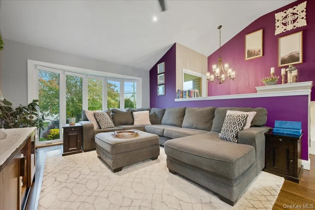 1800 Carlisle Place Merrick NY 11566