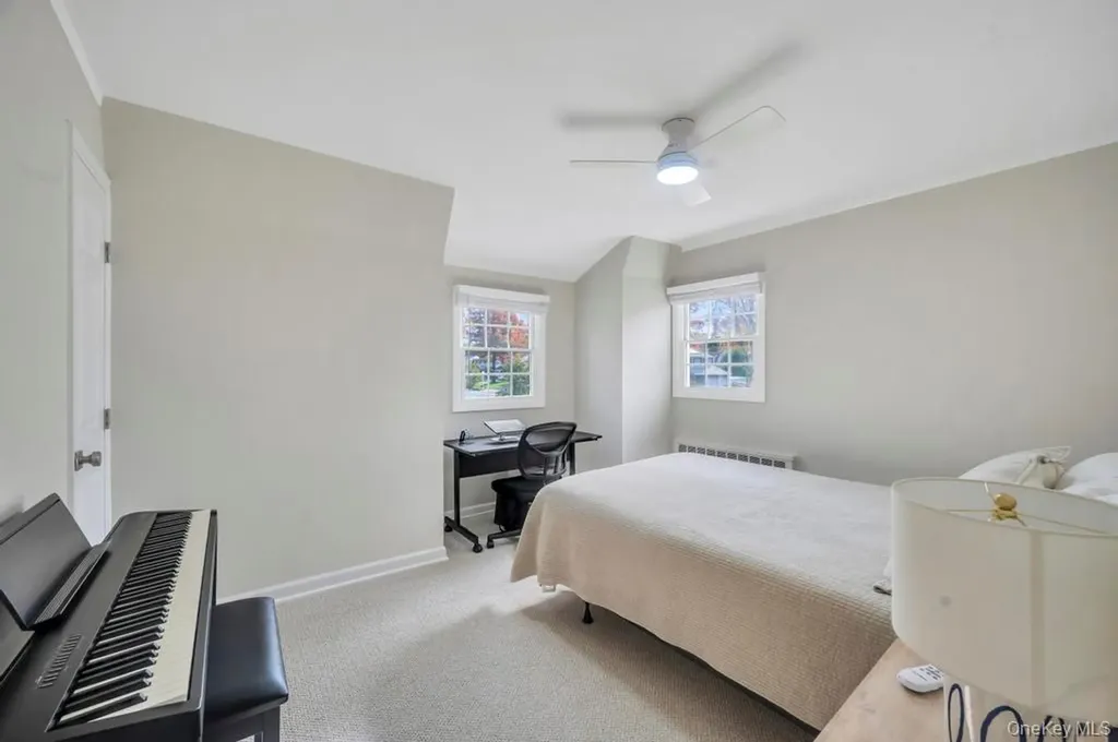 311 Devon Lane Smithtown NY 11787