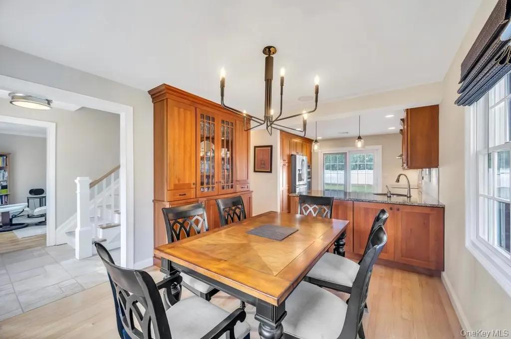 311 Devon Lane Smithtown NY 11787