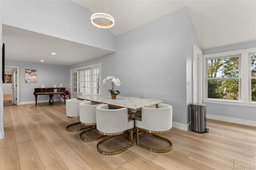 272 Ocean Avenue Islip NY 11751
