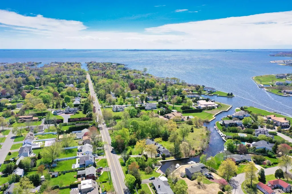 272 Ocean Avenue Islip NY 11751