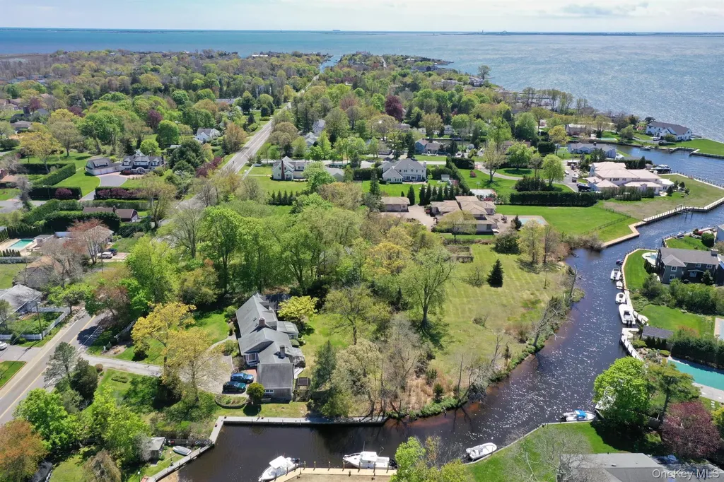 272 Ocean Avenue Islip NY 11751