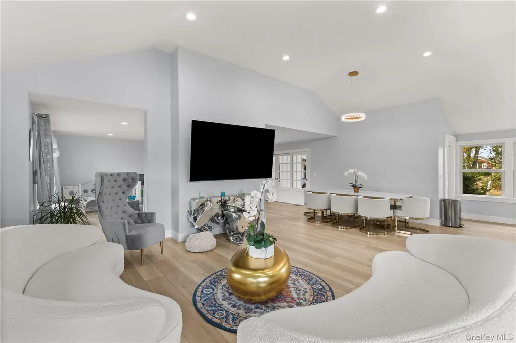 272 Ocean Avenue Islip NY 11751