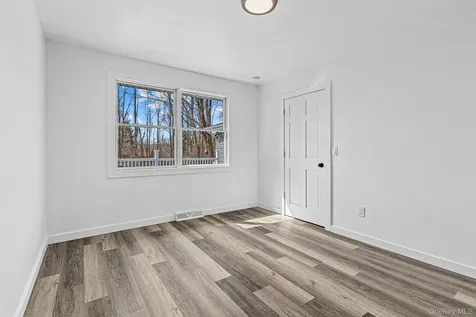 786 N Clove Road Millbrook NY 12585