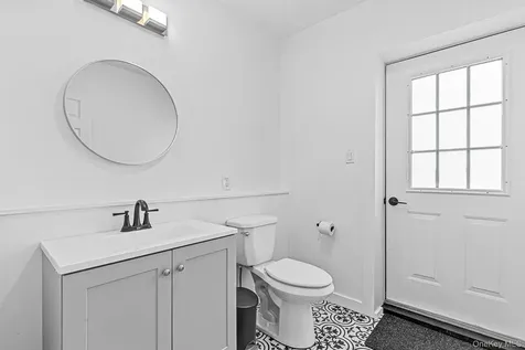 786 N Clove Road Millbrook NY 12585