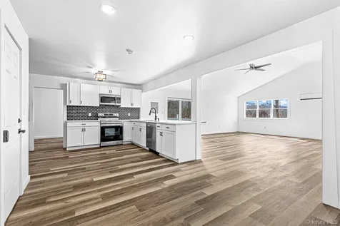 786 N Clove Road Millbrook NY 12585
