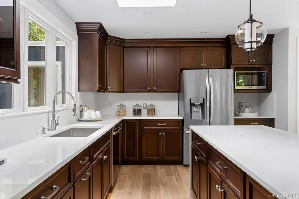 25 Wood Road Sands Point NY 11050