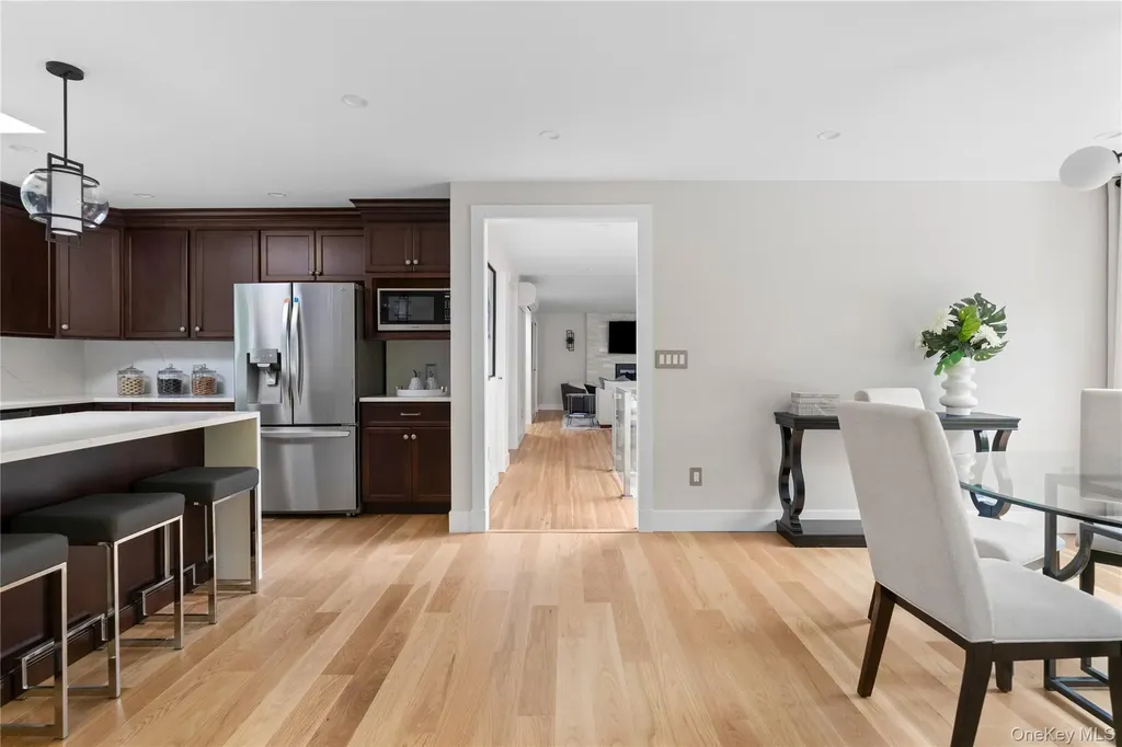 25 Wood Road Sands Point NY 11050