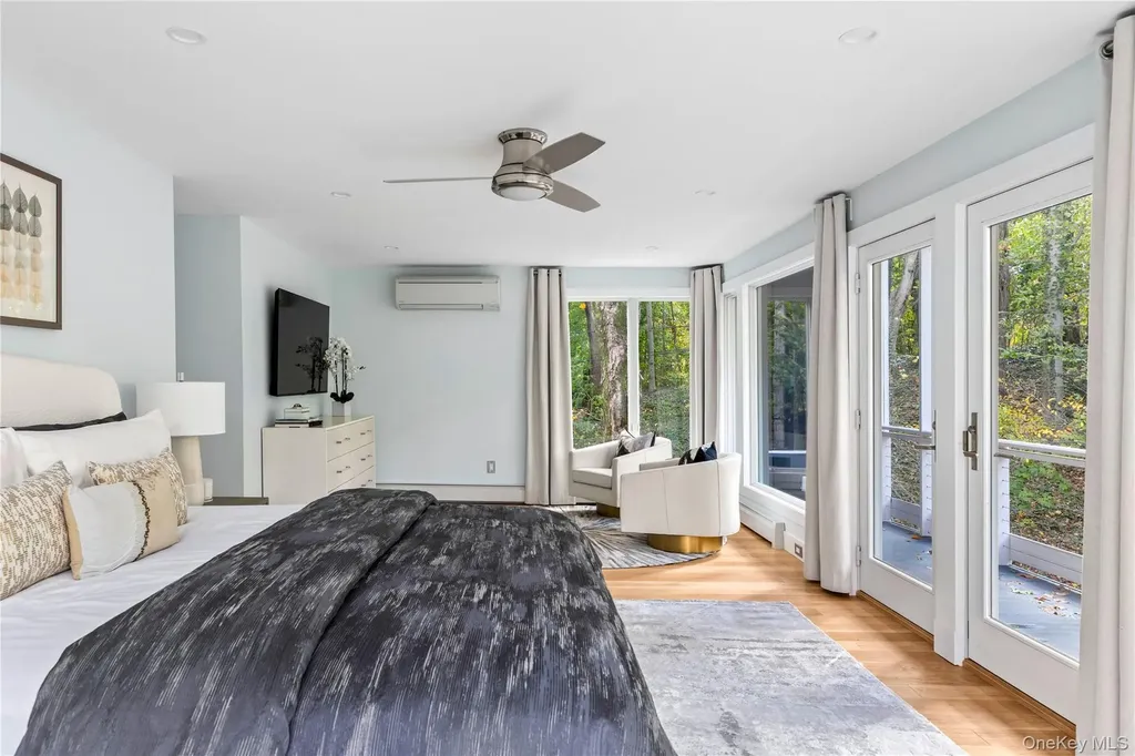 25 Wood Road Sands Point NY 11050