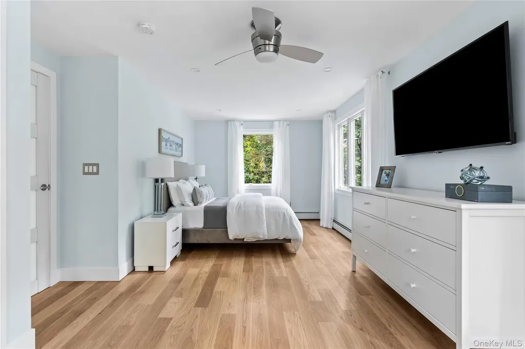 25 Wood Road Sands Point NY 11050