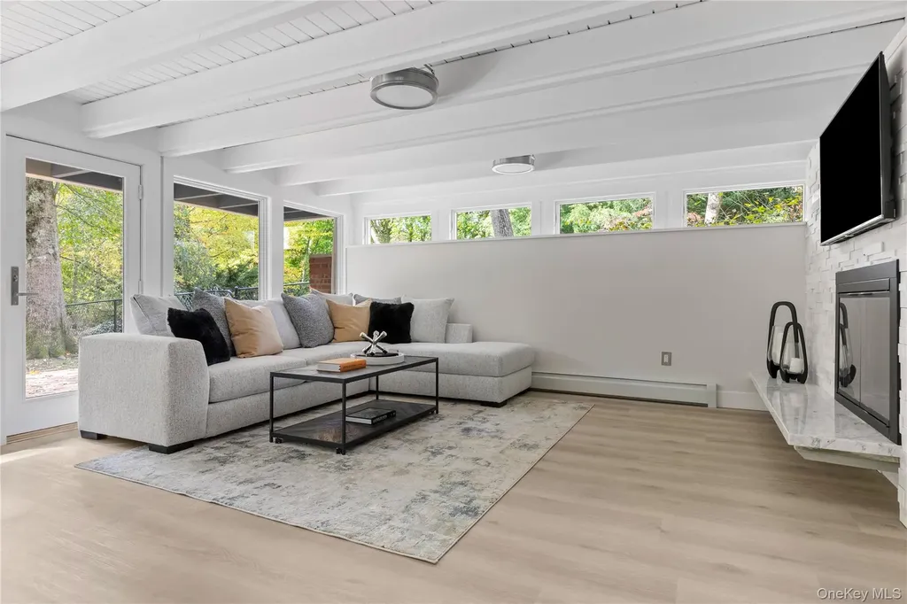 25 Wood Road Sands Point NY 11050