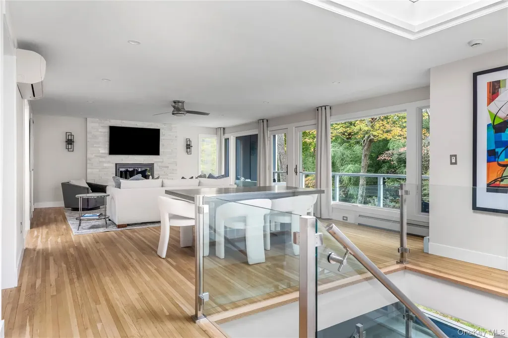 25 Wood Road Sands Point NY 11050