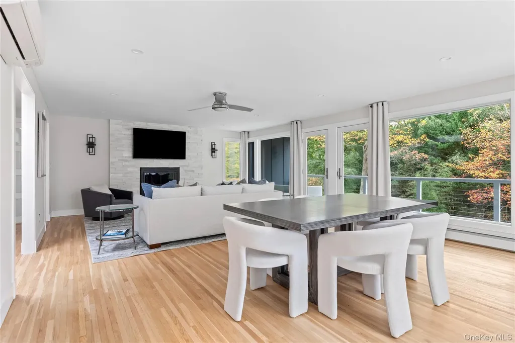 25 Wood Road Sands Point NY 11050