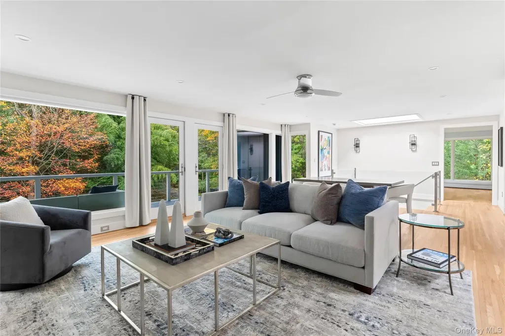 25 Wood Road Sands Point NY 11050