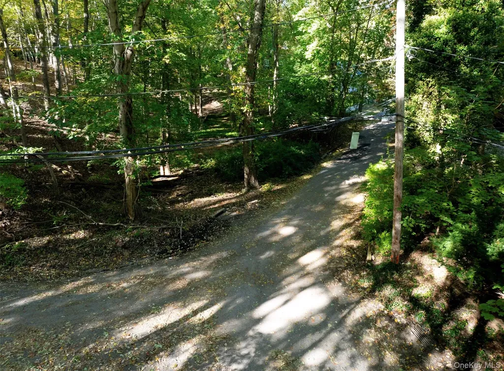 18A Valley Circle Miller Place NY 11764