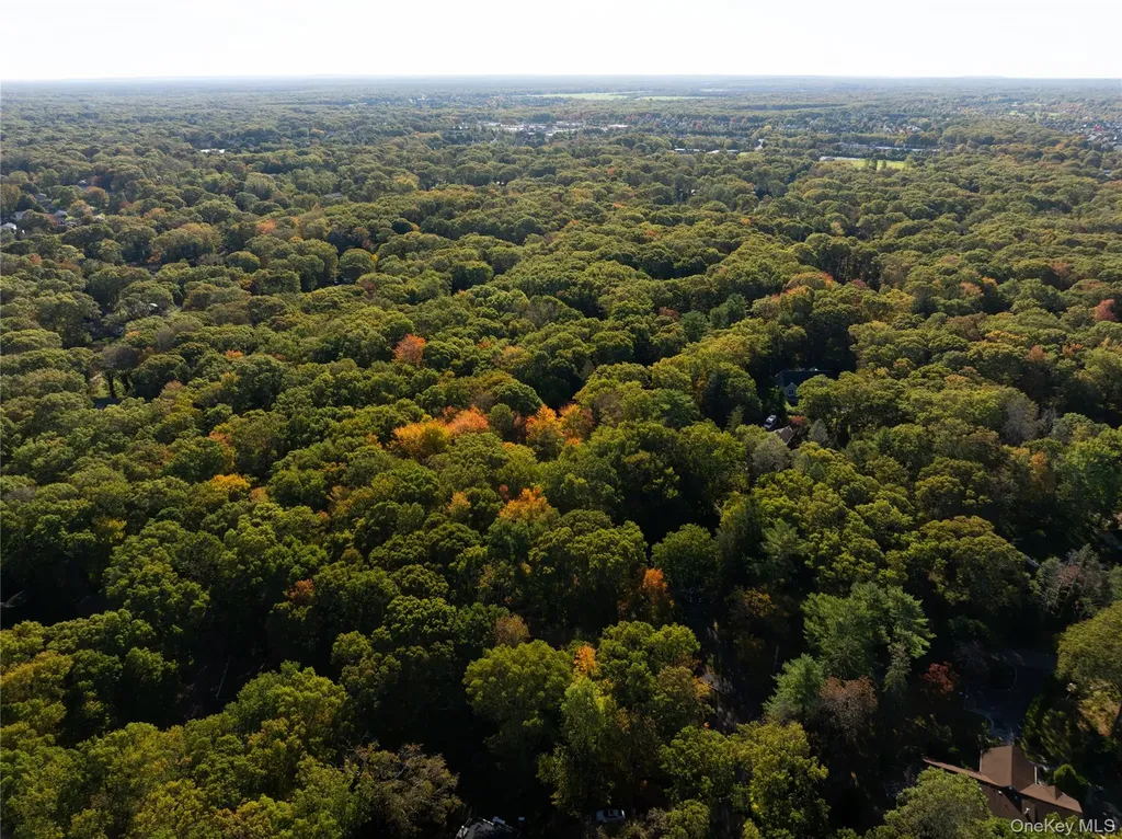 18A Valley Circle Miller Place NY 11764