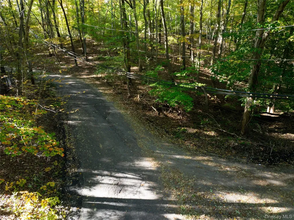 18B Valley Circle Miller Place NY 11764