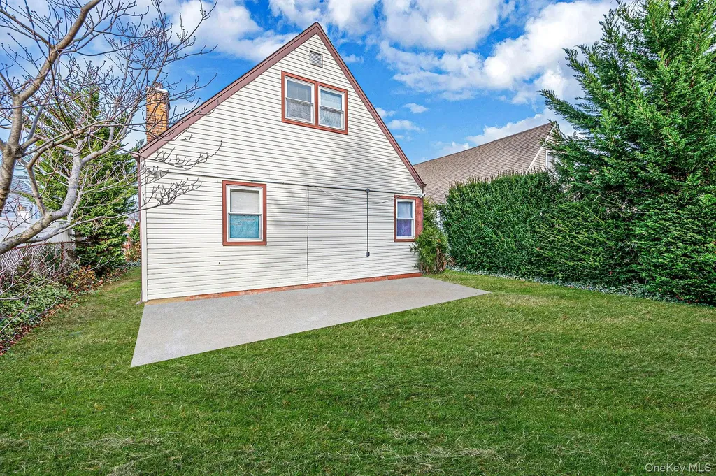 206 W Marshall Street Hempstead NY 11550