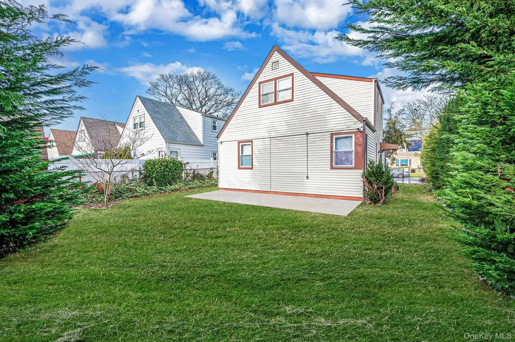 206 W Marshall Street Hempstead NY 11550