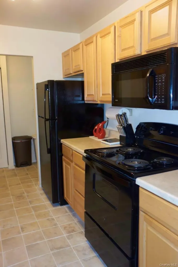 76 Sterling Beacon NY 12508