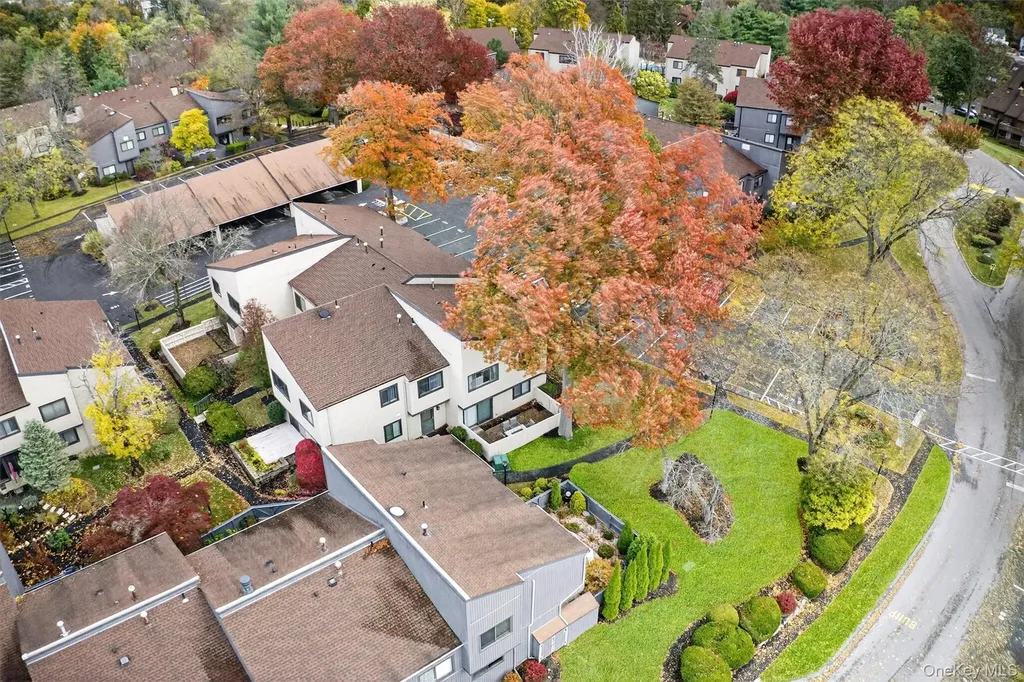 2203 Mulberry Court Poughkeepsie NY 12603