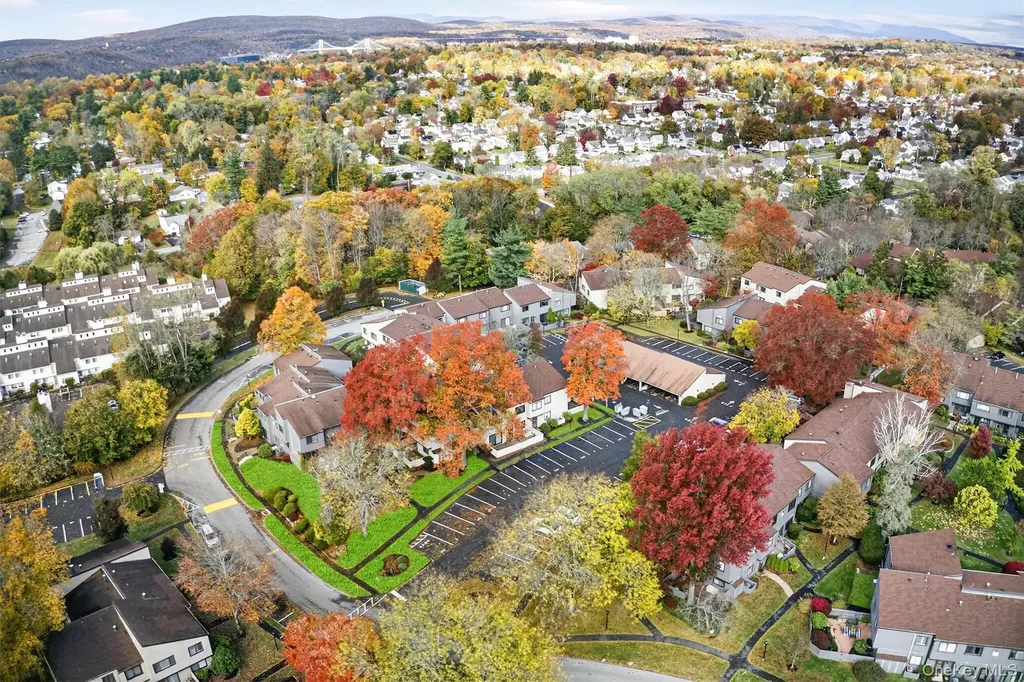 2203 Mulberry Court Poughkeepsie NY 12603