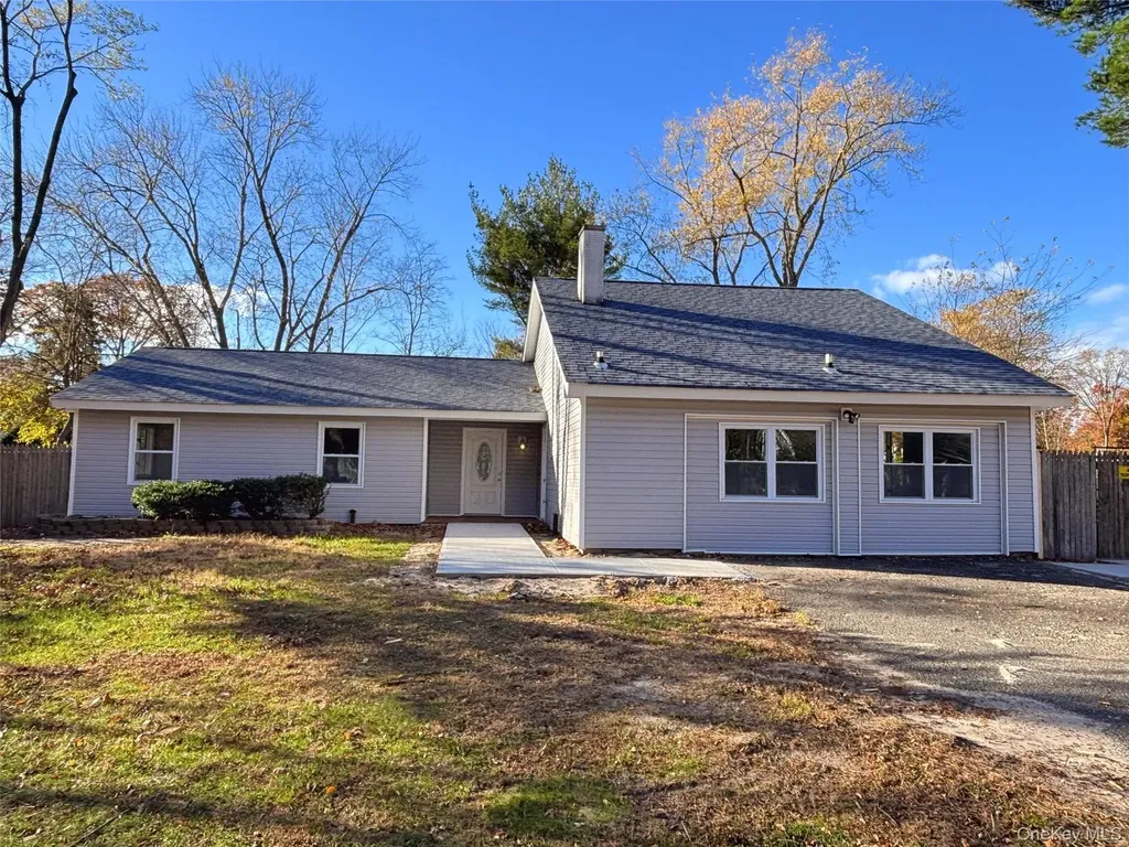 22 Harford Drive Coram NY 11727