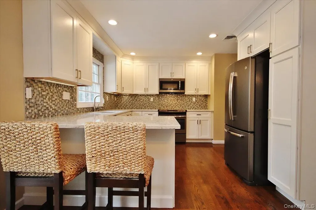 48 Overlook Drive Mahopac NY 10541