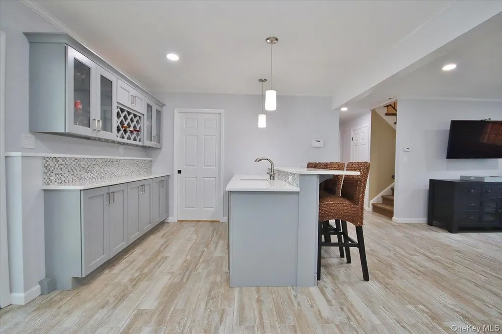 48 Overlook Drive Mahopac NY 10541