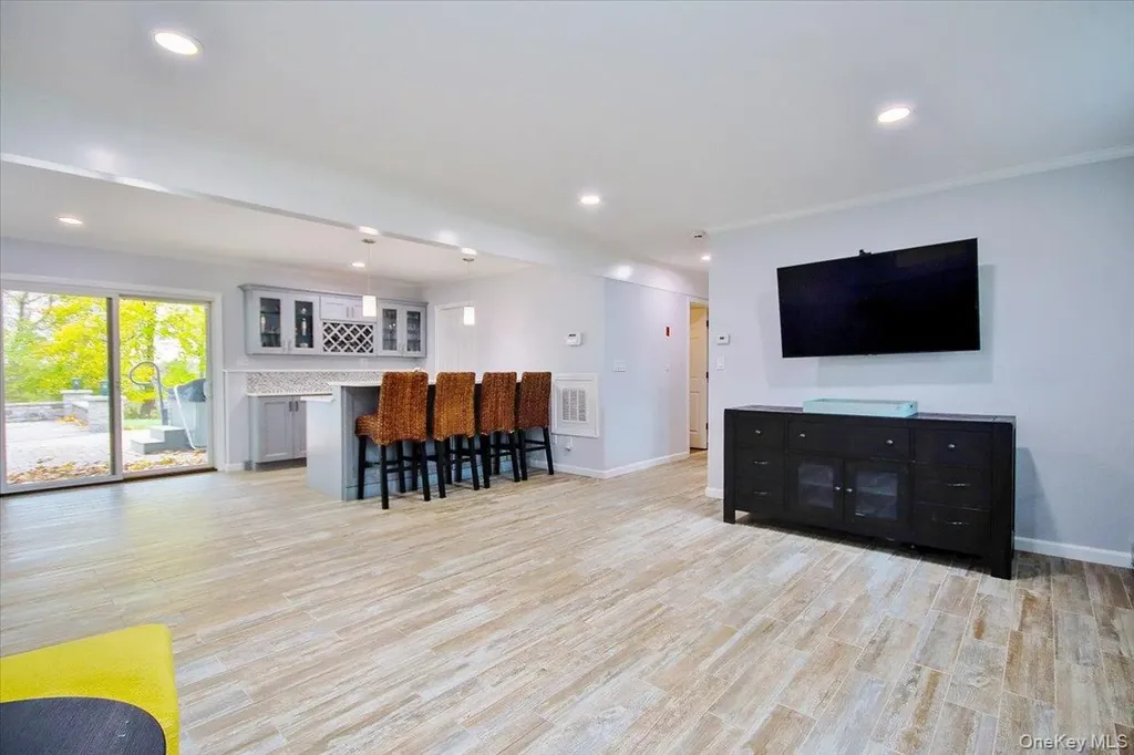 48 Overlook Drive Mahopac NY 10541
