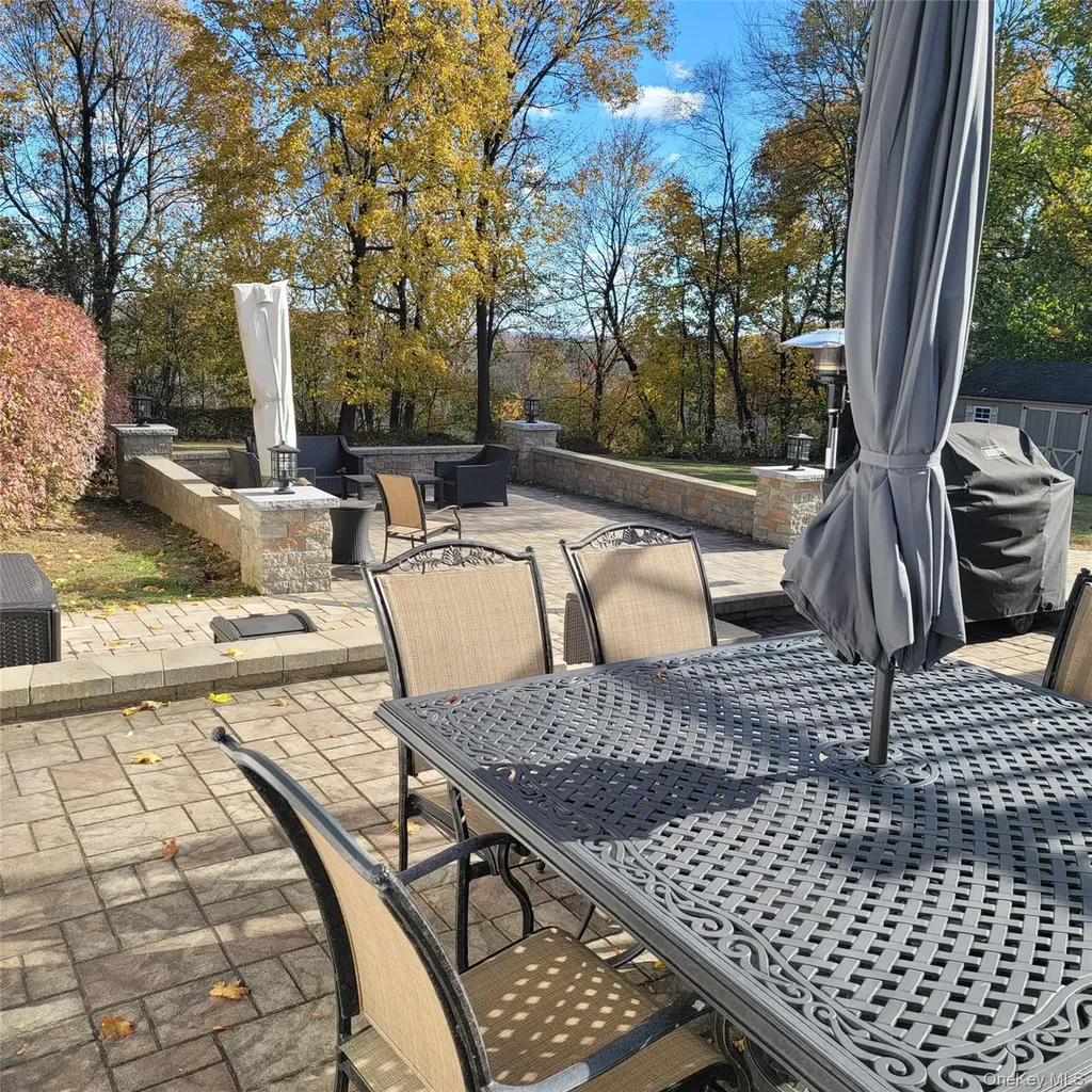 48 Overlook Drive Mahopac NY 10541