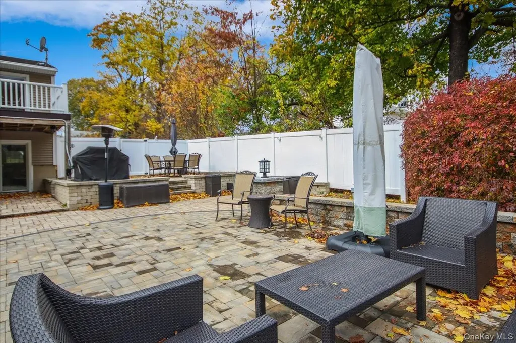 48 Overlook Drive Mahopac NY 10541