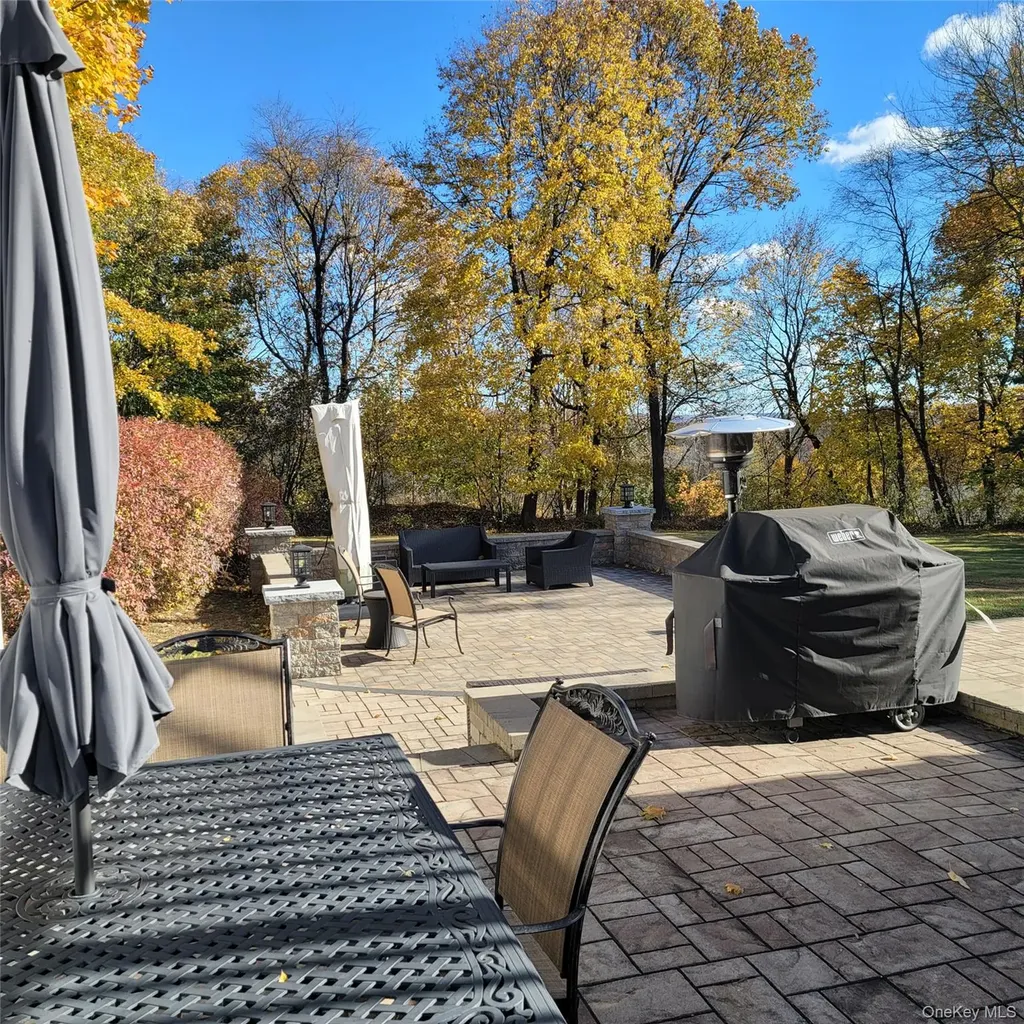 48 Overlook Drive Mahopac NY 10541