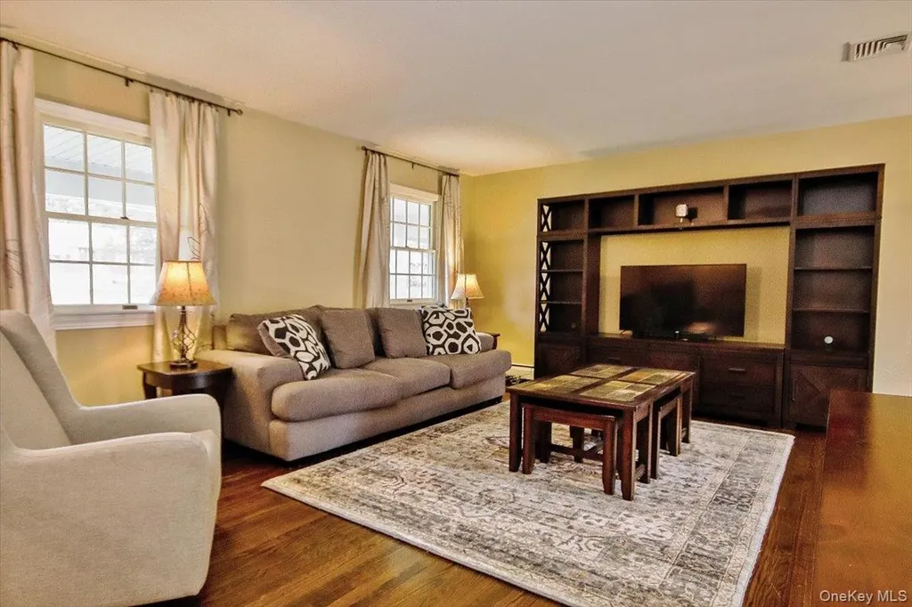 48 Overlook Drive Mahopac NY 10541