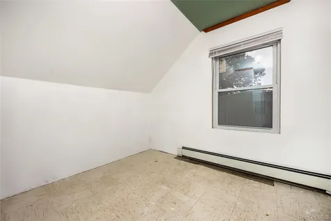 1137 Namdac Avenue Bay Shore NY 11706