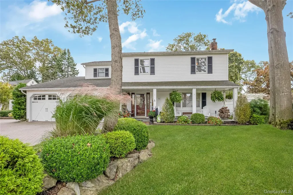 74 Loop Drive Sayville NY 11782