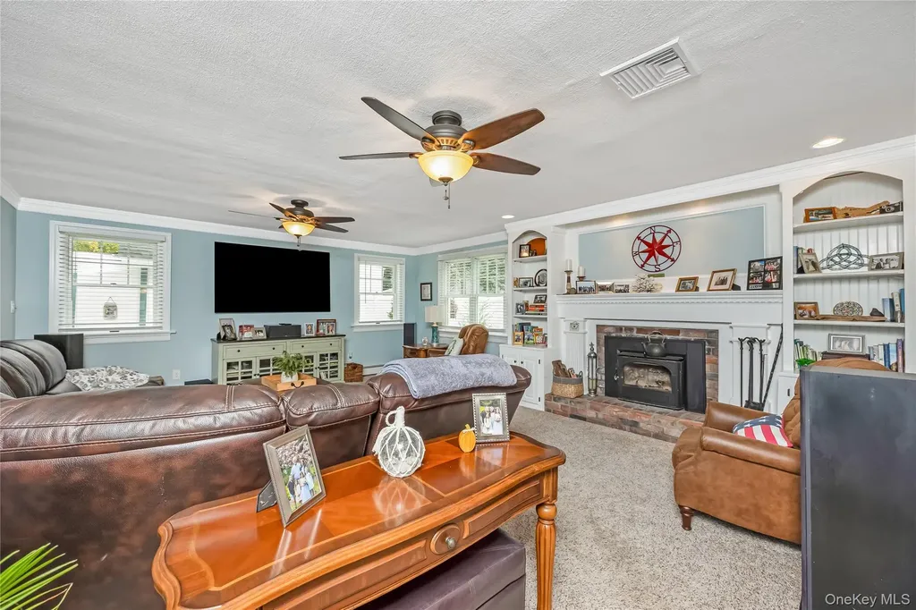 74 Loop Drive Sayville NY 11782