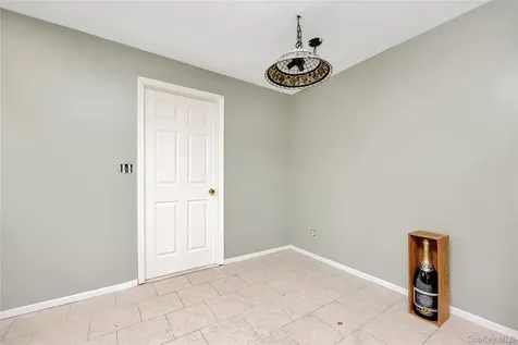 15 N Butehorn Street Bethpage NY 11714