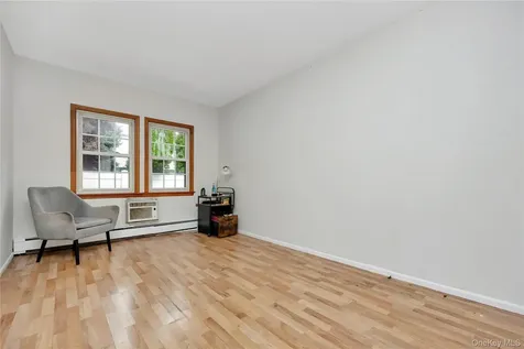 15 N Butehorn Street Bethpage NY 11714