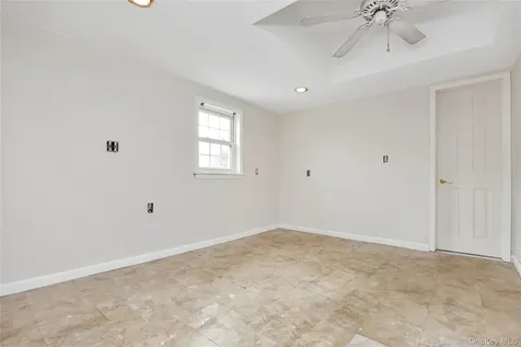 15 N Butehorn Street Bethpage NY 11714