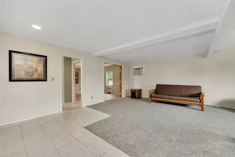 15 N Butehorn Street Bethpage NY 11714