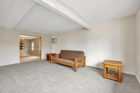 15 N Butehorn Street Bethpage NY 11714