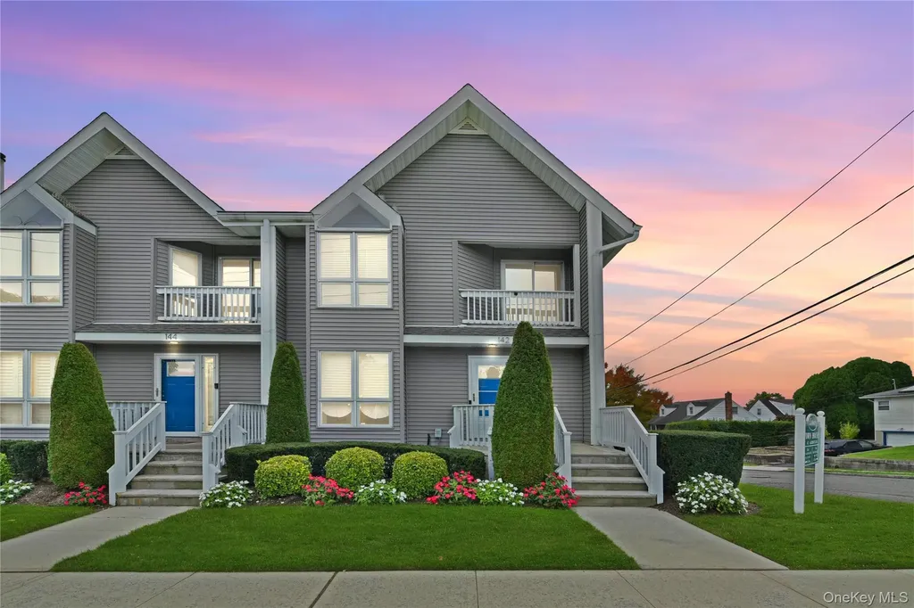 142 I U Willets Road Albertson NY 11507
