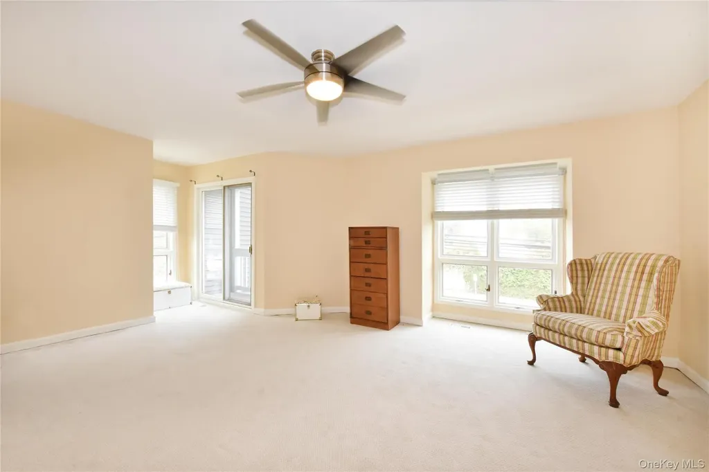 142 I U Willets Road Albertson NY 11507