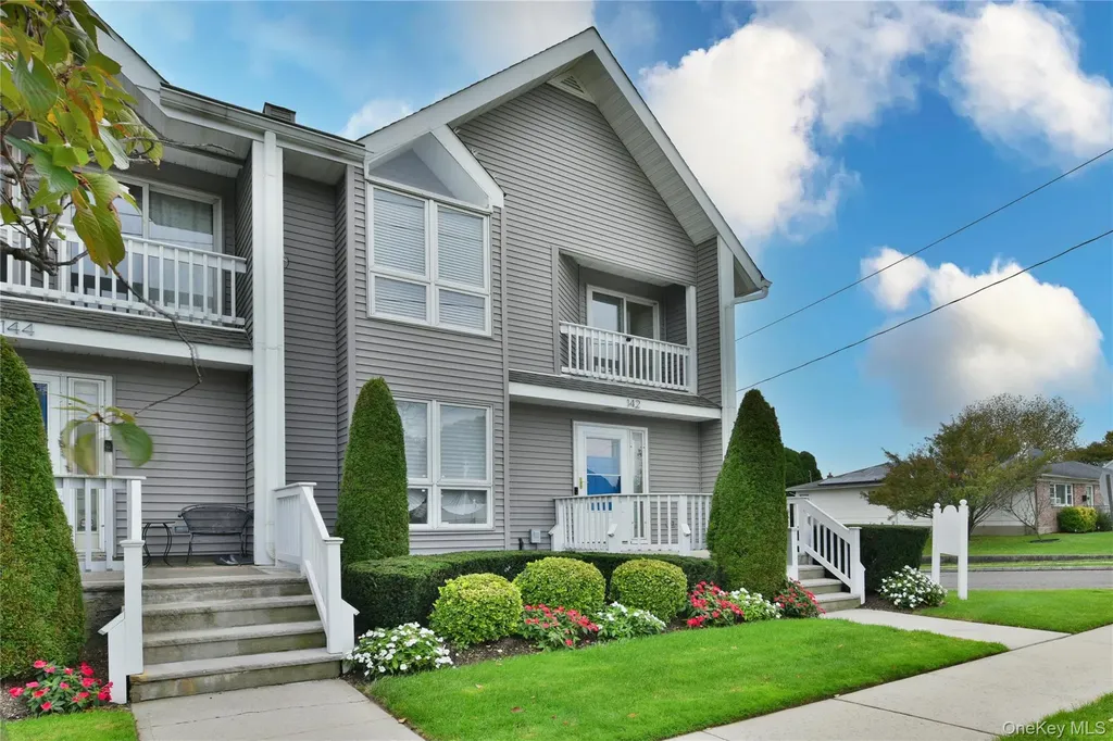 142 I U Willets Road Albertson NY 11507