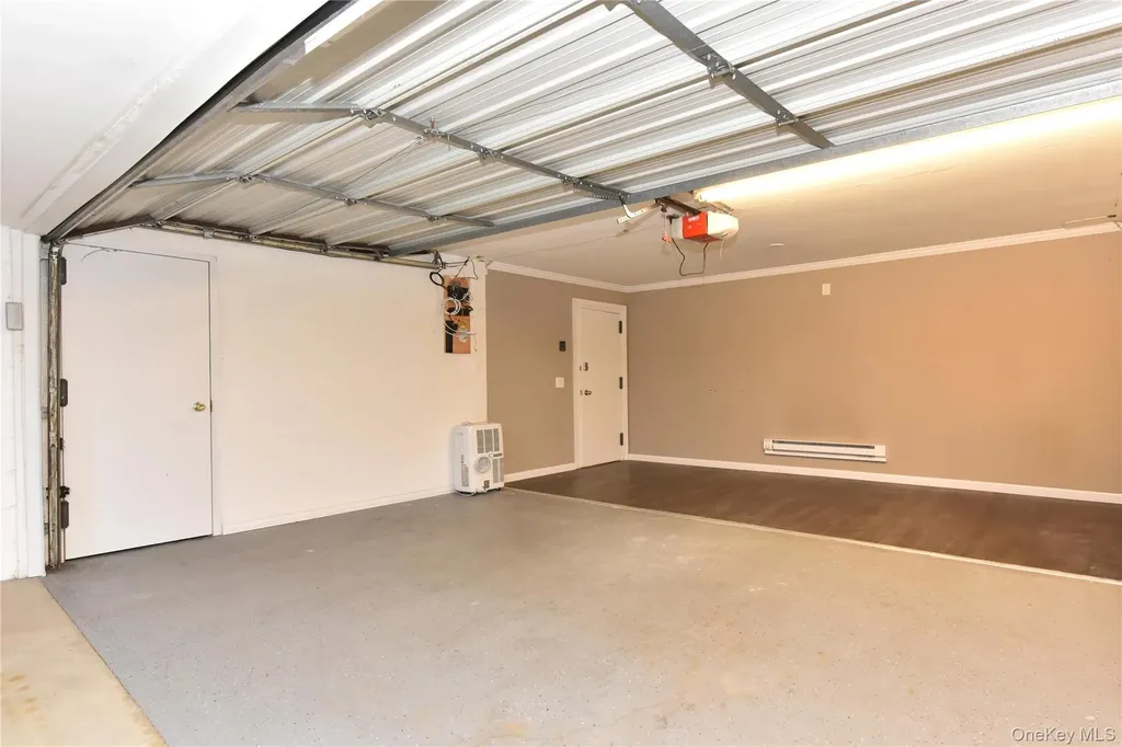 142 I U Willets Road Albertson NY 11507